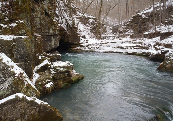 A Missouri spring in wintertime